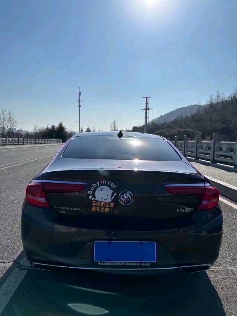 枣庄17年别克君越4