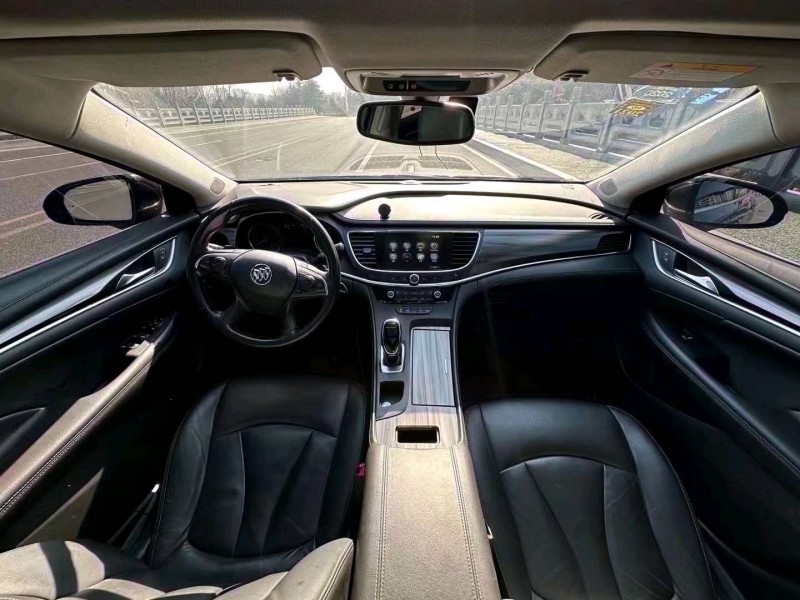 枣庄17年别克君越6