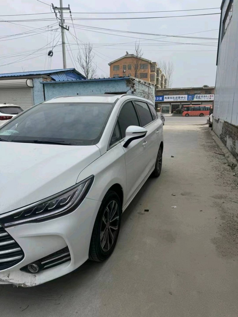 枣庄20年比亚迪宋MAX3