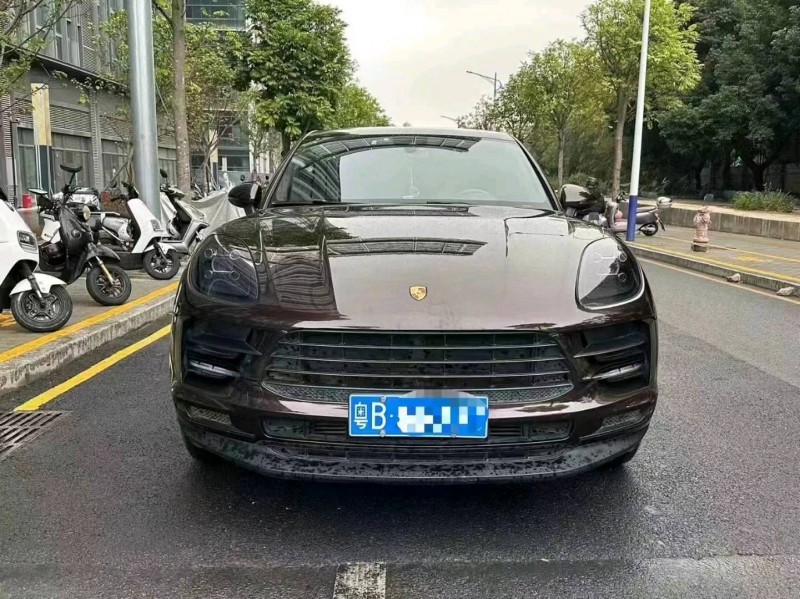 珠海19年保时捷Macan1