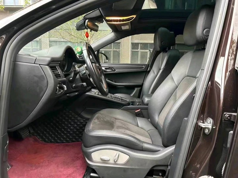 珠海19年保时捷Macan8