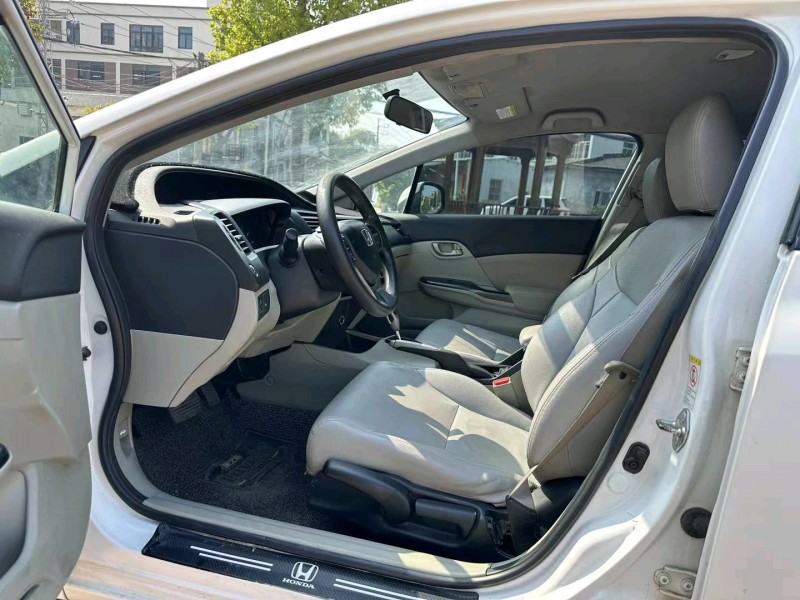 珠海15年本田思域8