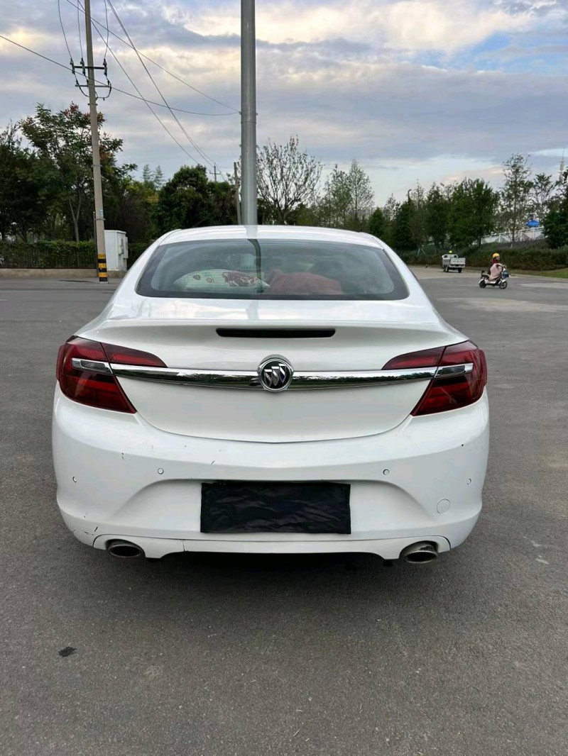 宿迁16年别克君威9