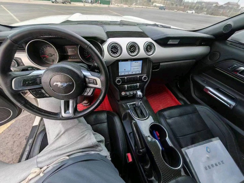 成都18年福特野马5