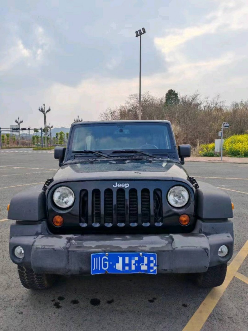 成都16年Jeep牧马人1