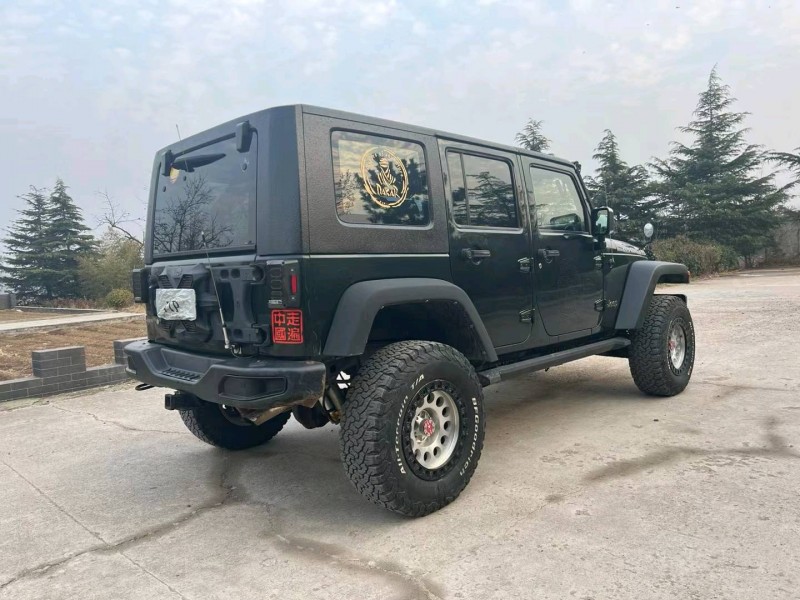 青岛10年Jeep牧马人8