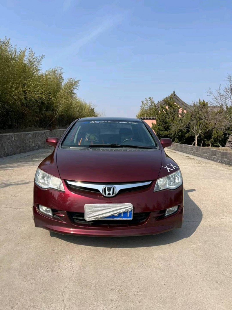 青岛14年本田思域1