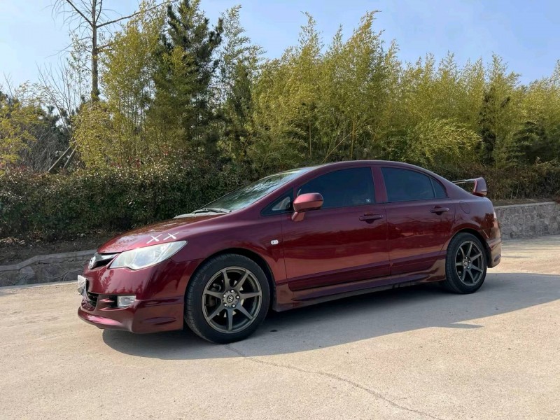 青岛14年本田思域2