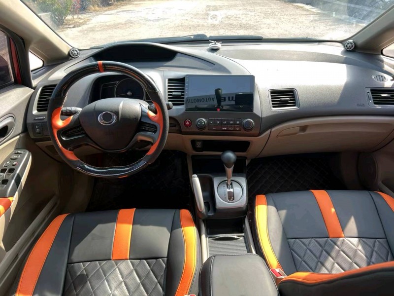 青岛14年本田思域4