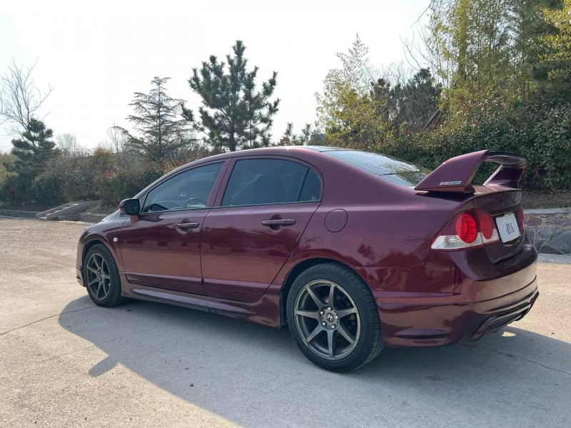 青岛14年本田思域8