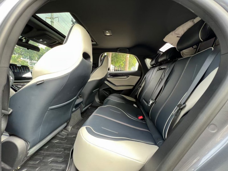 东莞22年比亚迪秦7