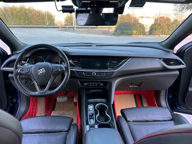 徐州22年别克君威5