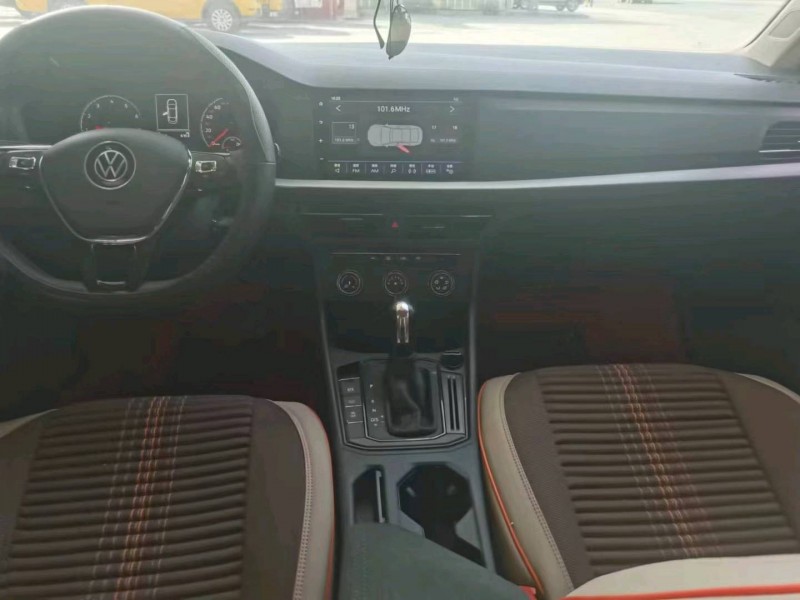 保定21年大众朗逸6