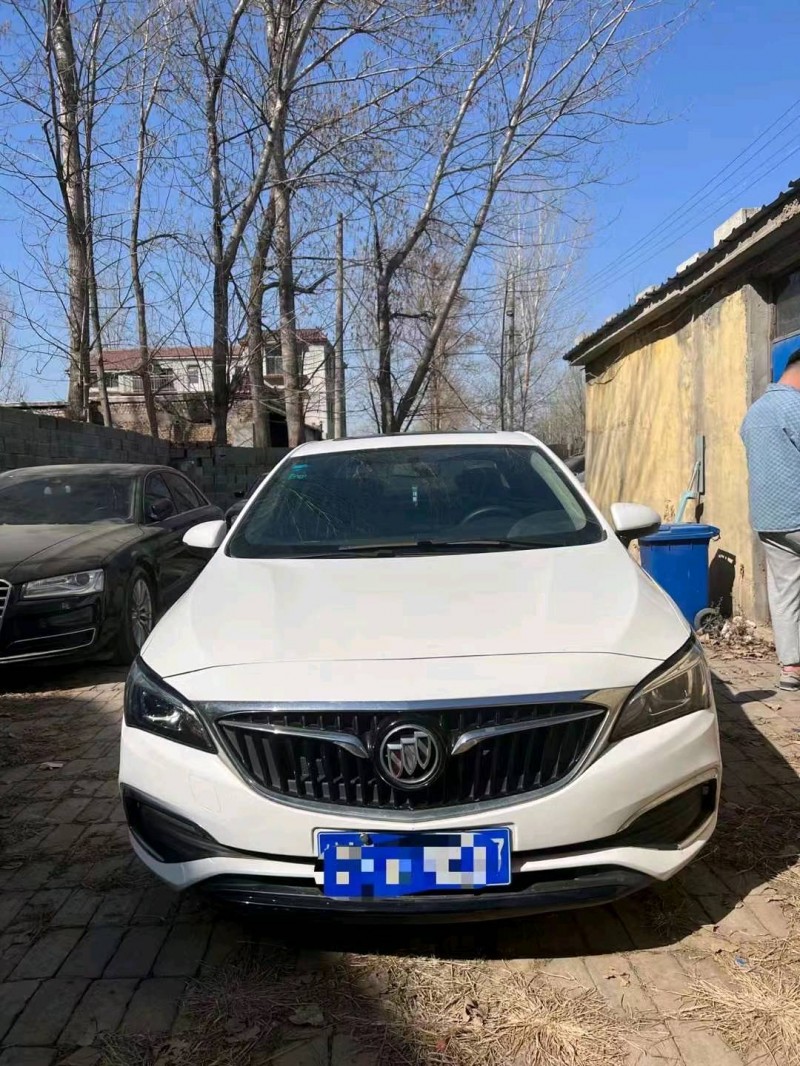 菏泽18年别克威朗1