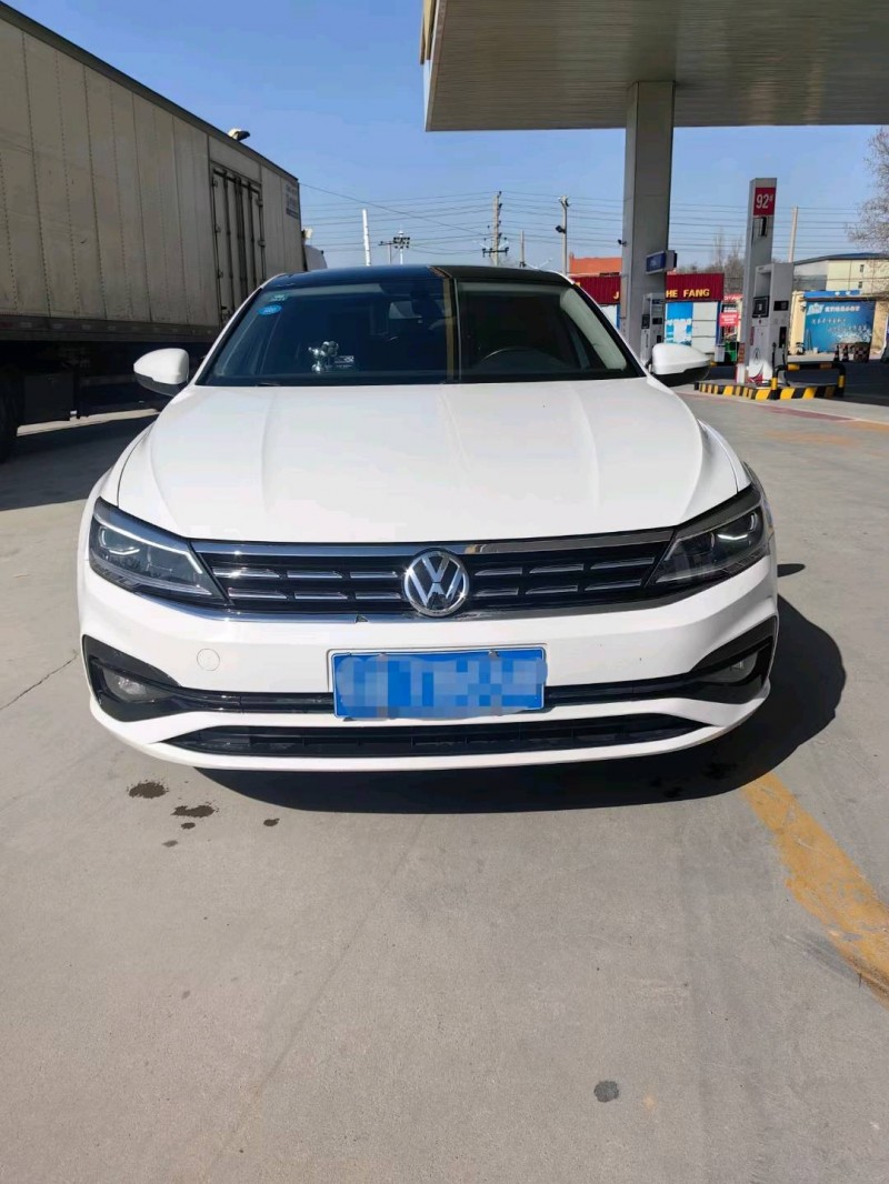 保定19年大众凌渡1