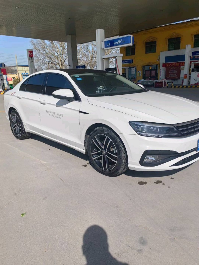 保定19年大众凌渡2