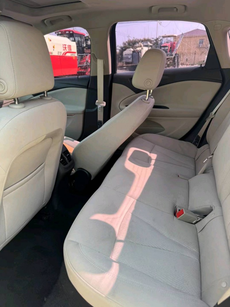 盐城18年别克威朗8