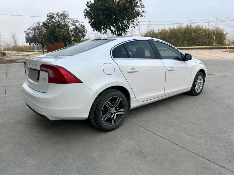 徐州16年沃尔沃S60L8