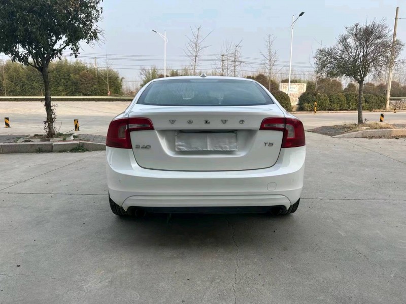 徐州16年沃尔沃S60L9