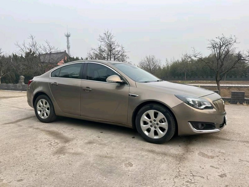 青岛14年别克君威8