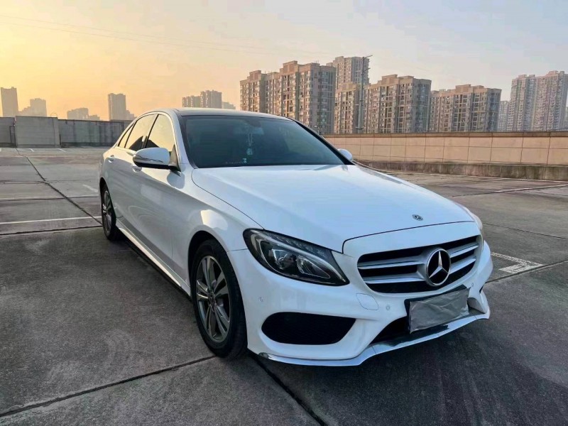 苏州18年奔驰C2
