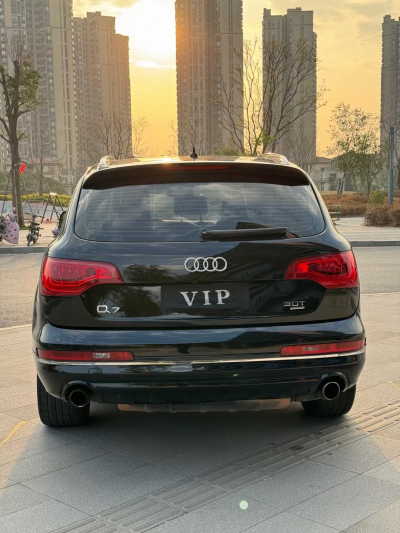 东莞12年奥迪Q79