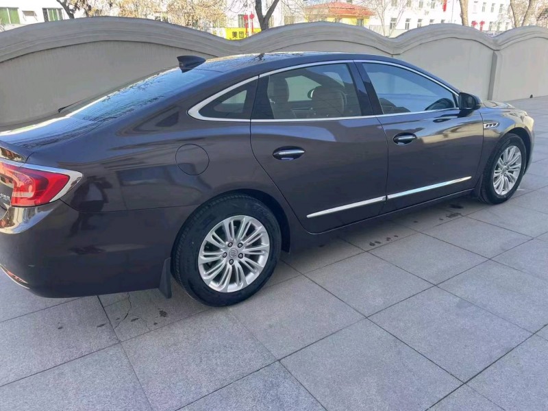 保定17年别克君越4