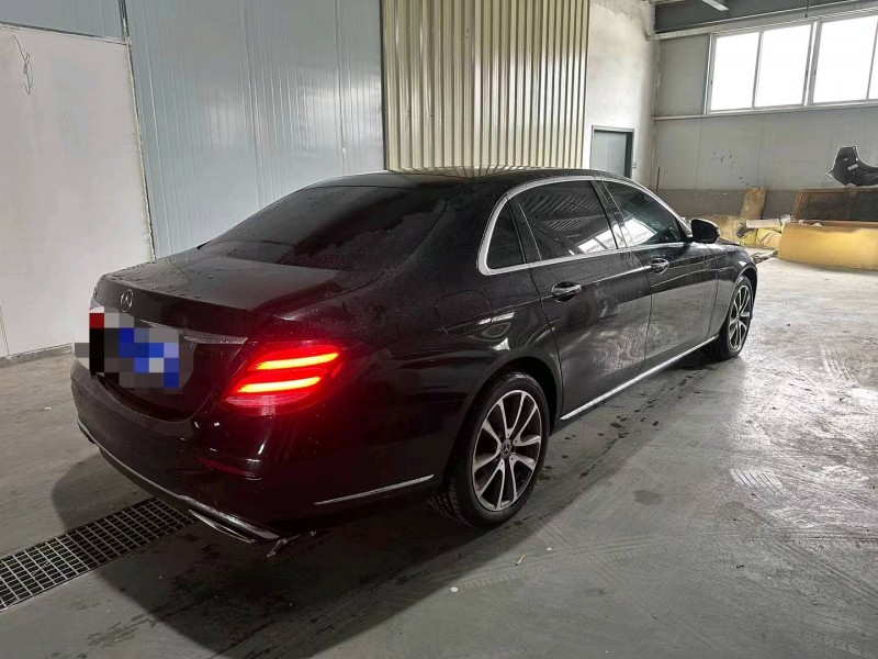 广州18年奔驰E4