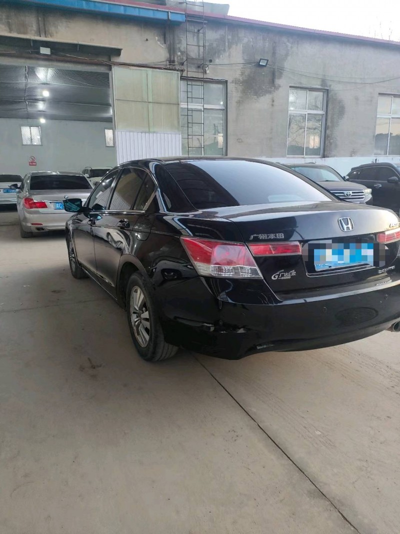 保定09年本田雅阁4