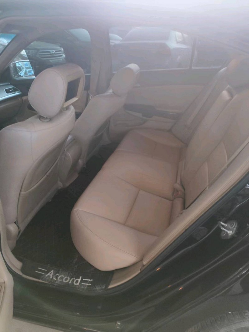 保定09年本田雅阁6