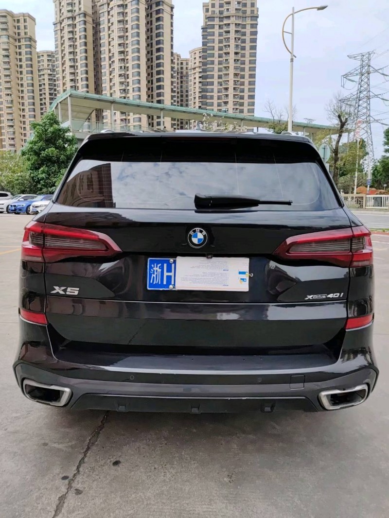 广州21年宝马X54