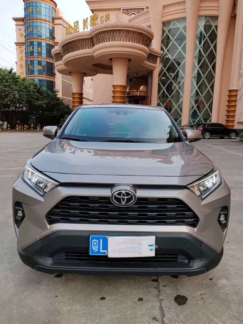 佛山23年丰田RAV41