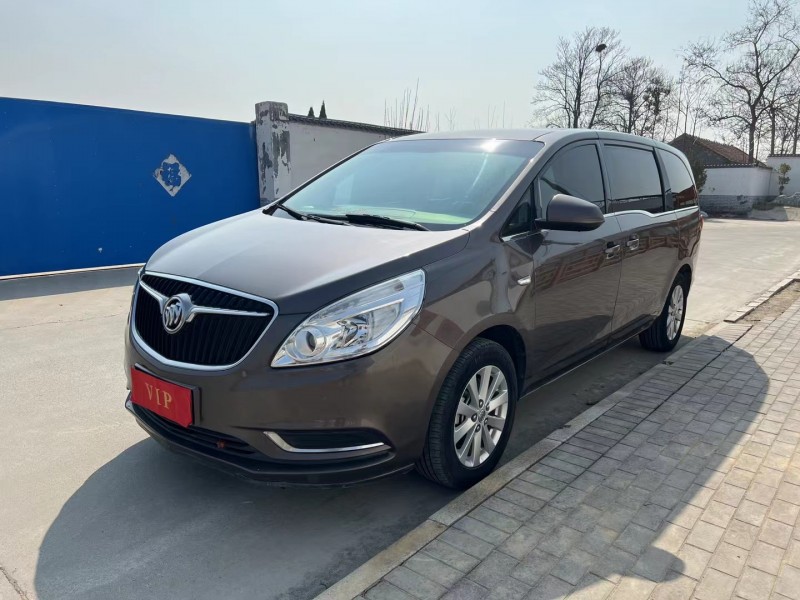 青岛18年别克GL82