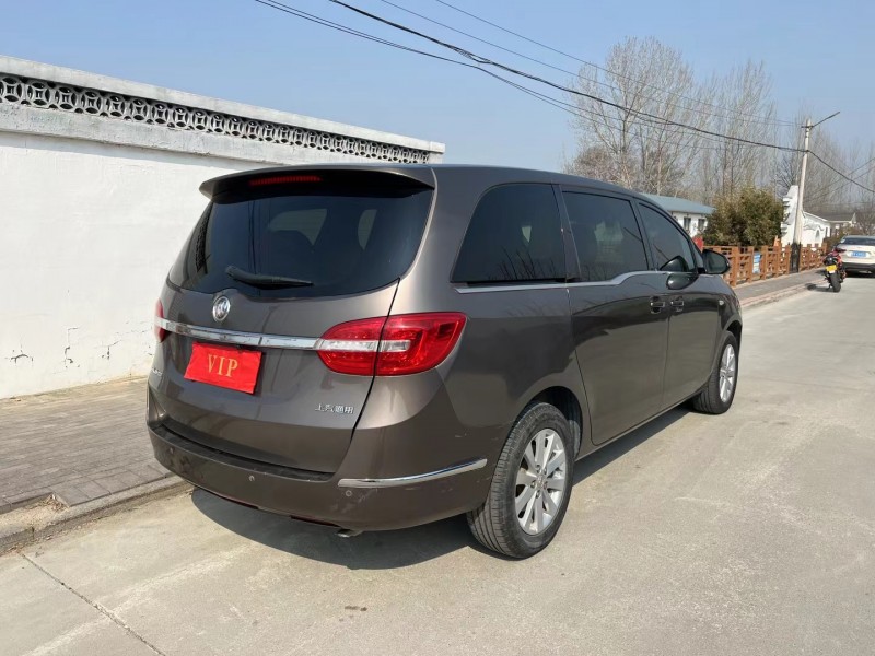 青岛18年别克GL85