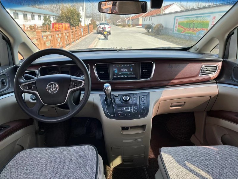 青岛18年别克GL88