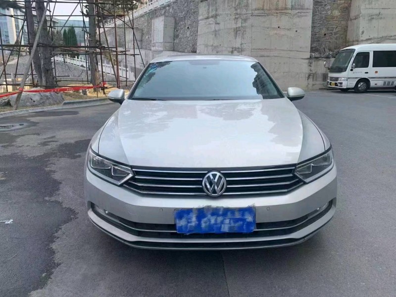 东营17年大众迈腾1
