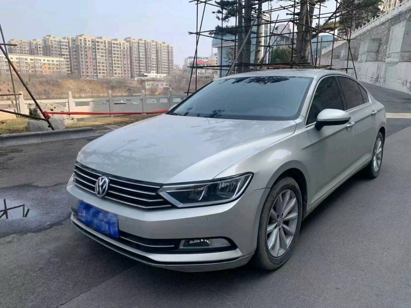 东营17年大众迈腾2