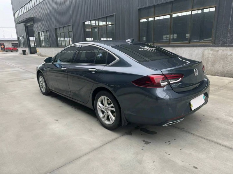 徐州21年别克君威6