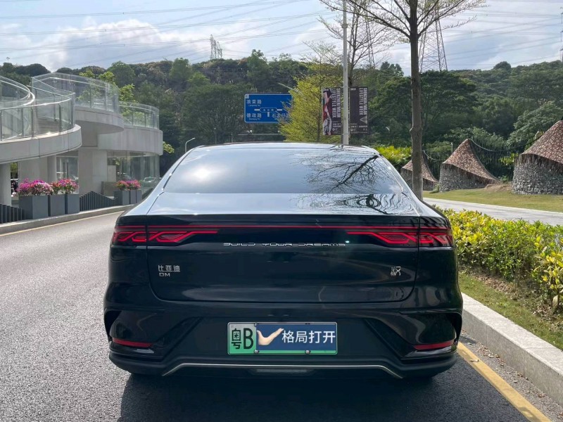 汕头22年比亚迪汉DM4