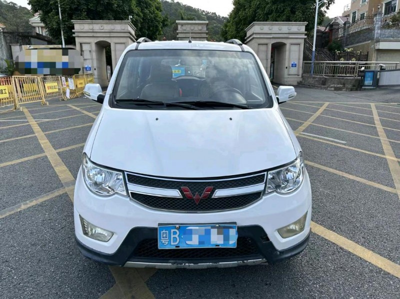 汕頭13年五菱汽車宏光1