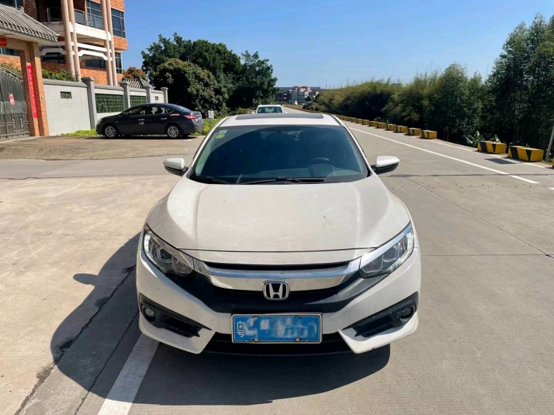 汕头16年本田思域1