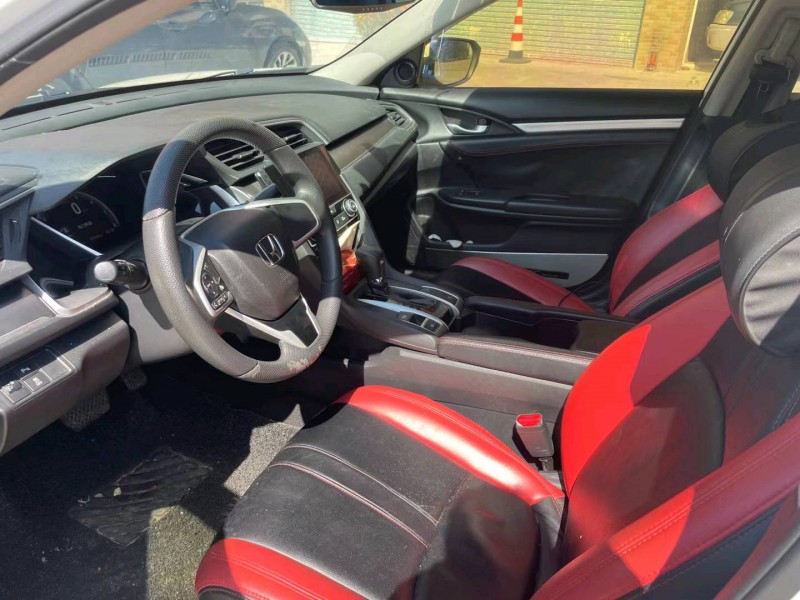 汕头16年本田思域7