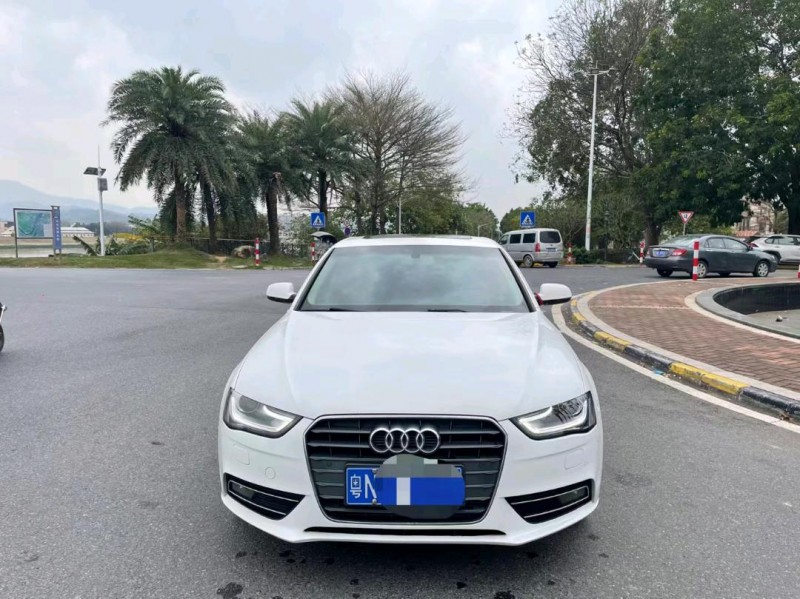 深圳14年奥迪A4L1