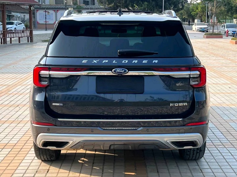 汕头22年福特探险者5
