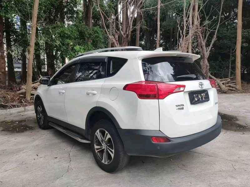 珠海16年丰田RAV4荣放4