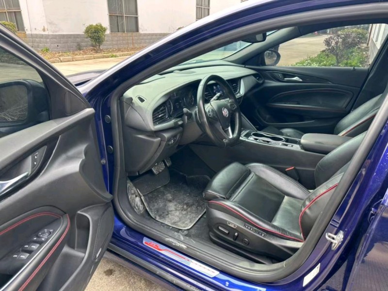 盐城21年别克君威6