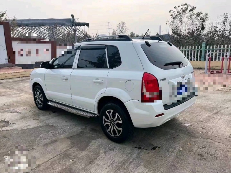 潍坊15年现代途胜7