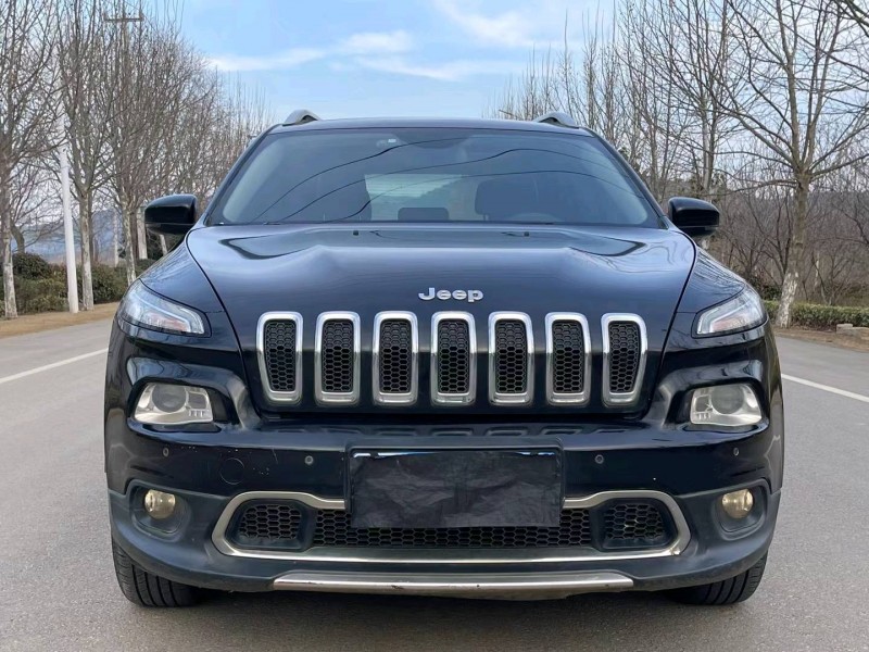 徐州16年Jeep自由光1