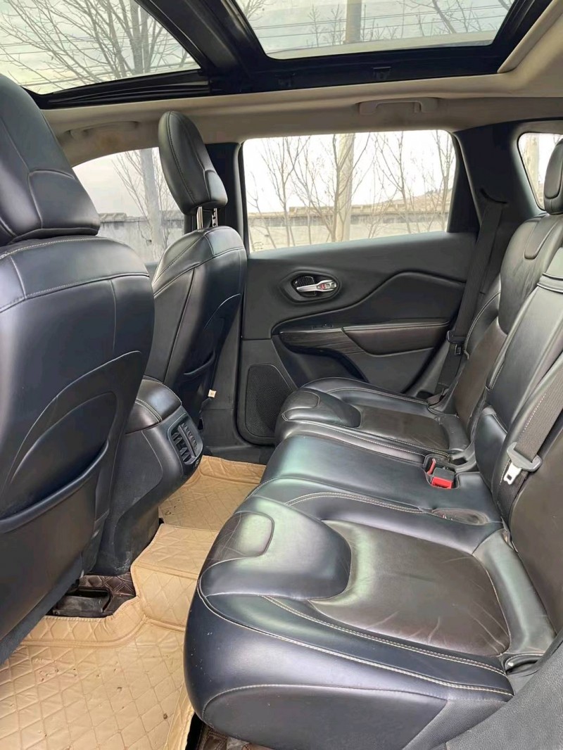 徐州16年Jeep自由光6