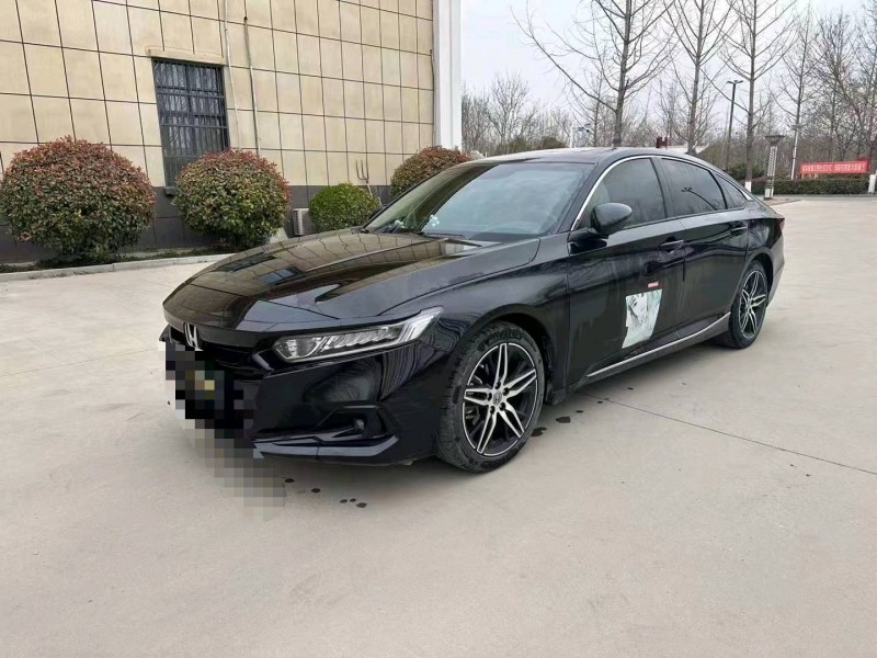 济宁22年本田雅阁2